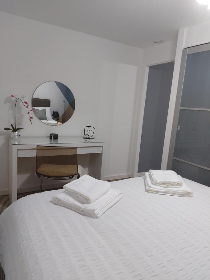 Lovely 1-Bedroom Condo With Parking On Premises Minworth Esterno foto