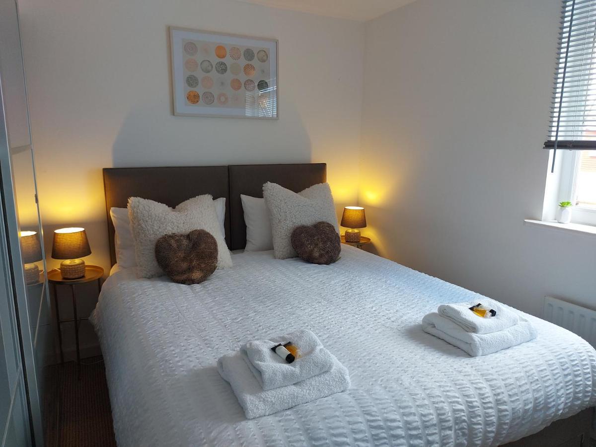 Lovely 1-Bedroom Condo With Parking On Premises Minworth Esterno foto