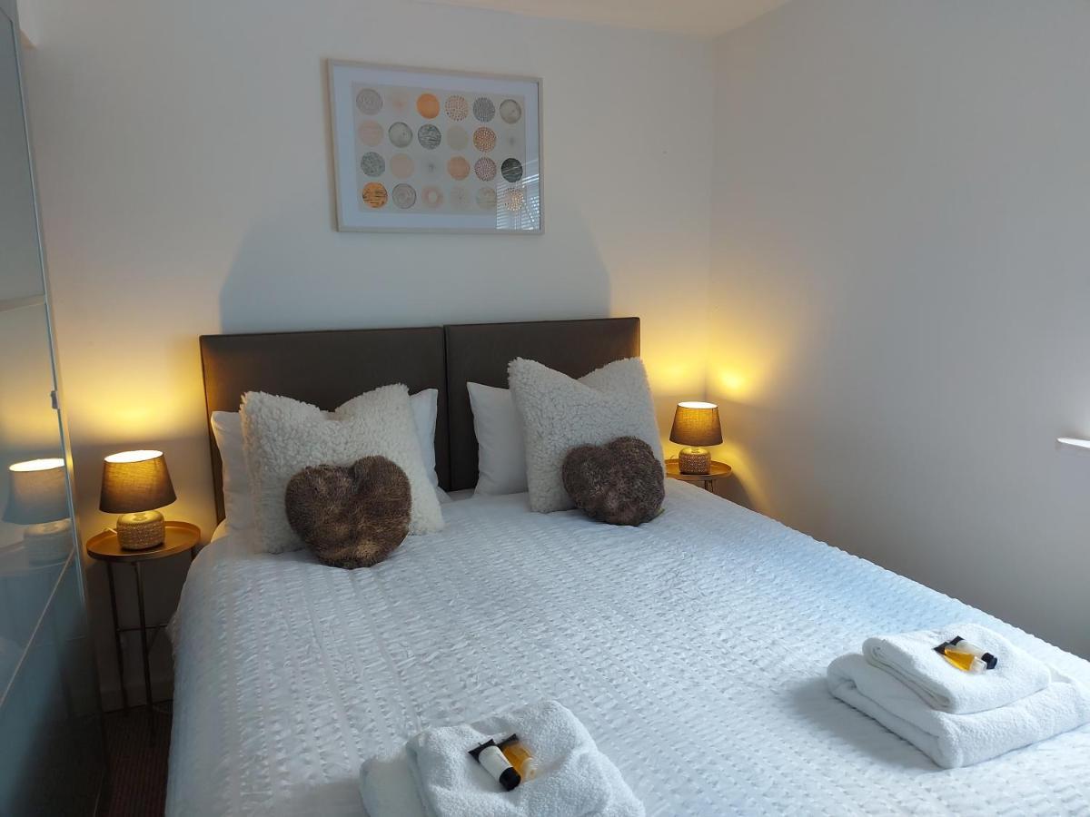 Lovely 1-Bedroom Condo With Parking On Premises Minworth Esterno foto